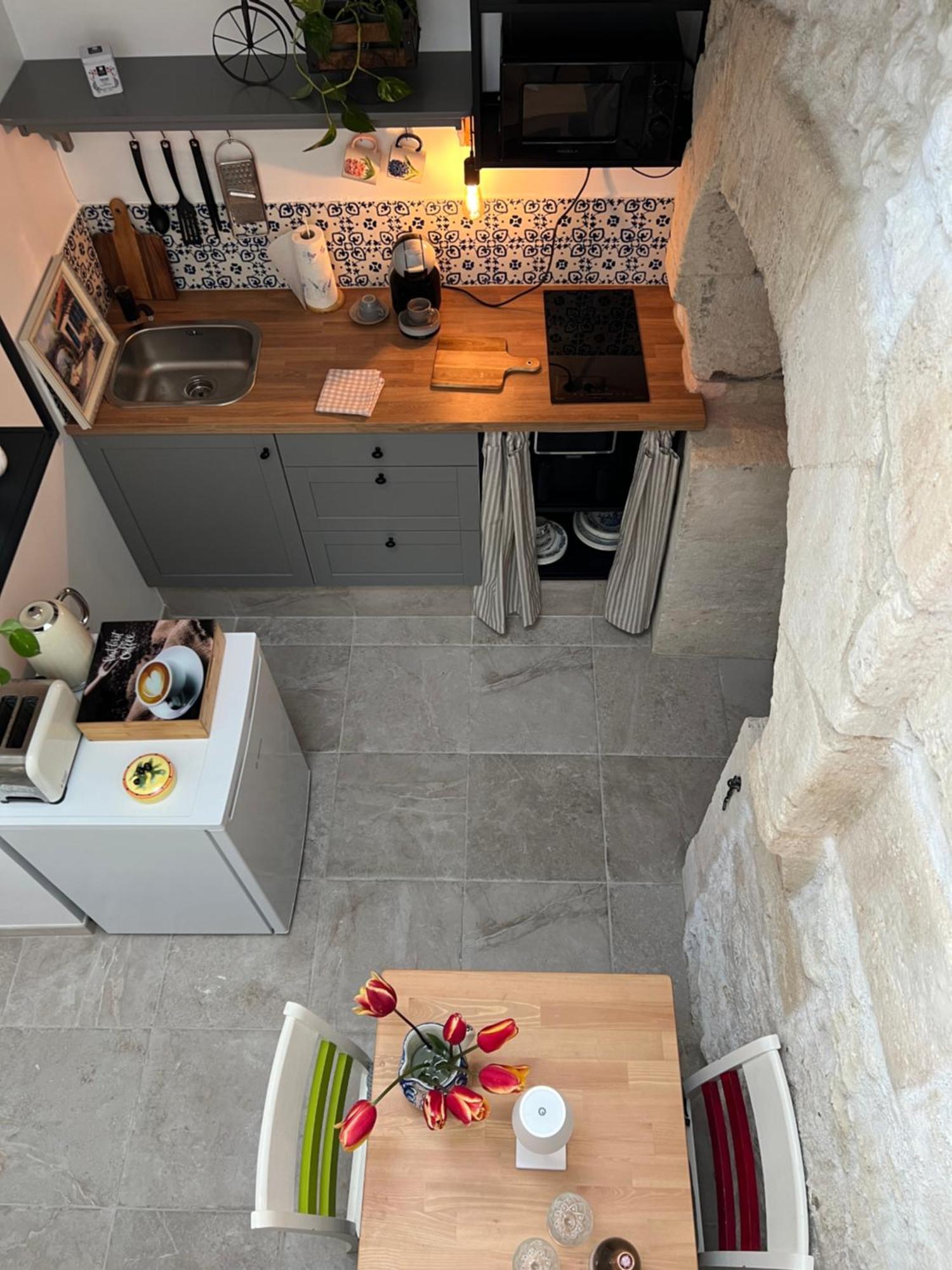 Entire Apartment With Swimming Pool Near Aubeterre Saint-Romain  Exteriér fotografie